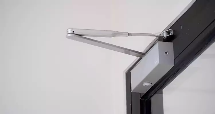 Screen Door Closer Repair in St. Cloud, FL