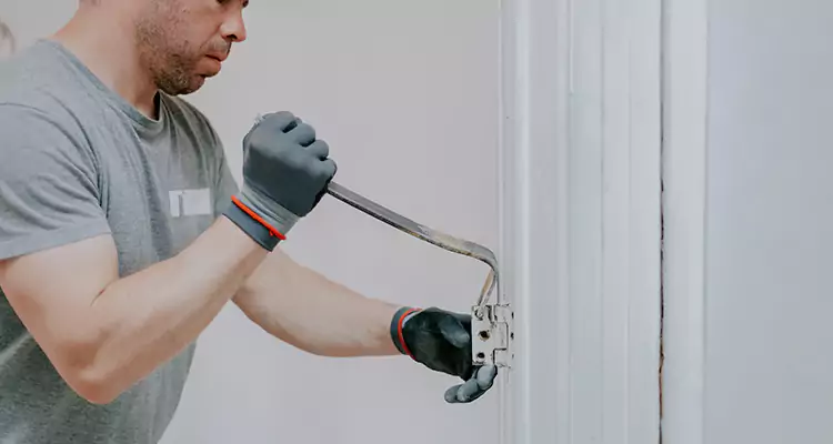 Cracked Door Jamb Repair in St. Cloud, FL