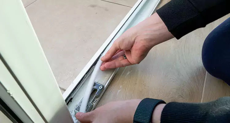 Garage Door Off Track Repair in St. Cloud, FL