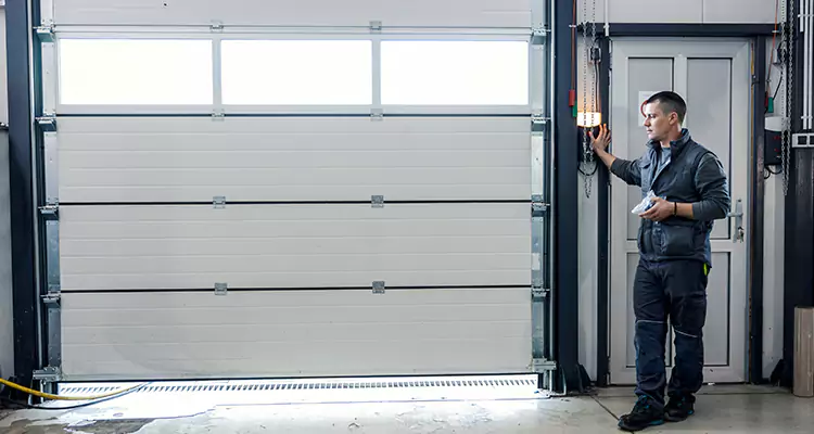 Modern Overhead Door Repair in St. Cloud, FL