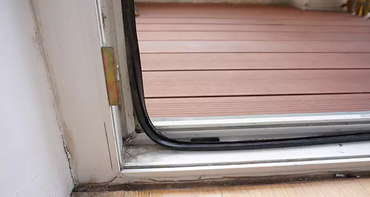 Why Choose Us for Leaking Sliding Glass Door Repair in St. Cloud, FL?