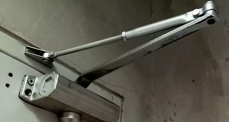 Door Closer Oil Leak Repair in St. Cloud, FL