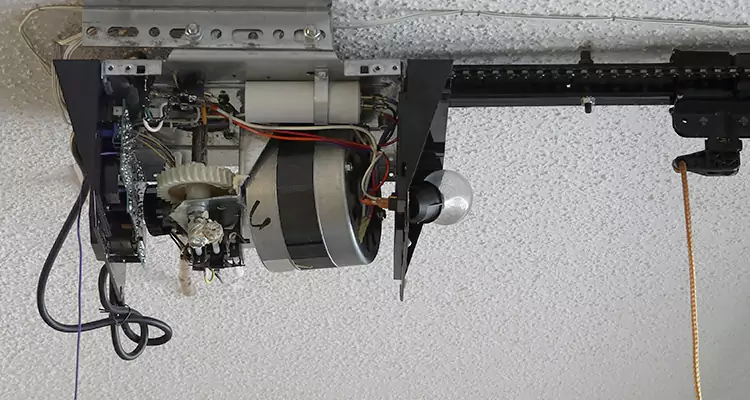 Garage Door Motor Replacement in St. Cloud, FL