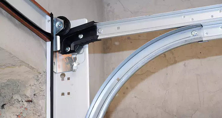 Maintain Liftmaster Garage Door Off Track in St. Cloud, FL