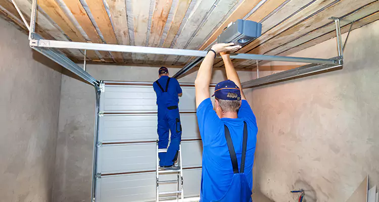 Garage Door Opener Technician in St. Cloud, FL