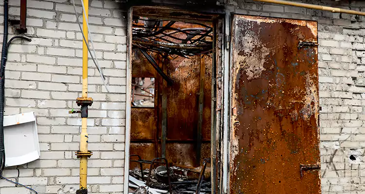 Metal Door Rust Repair in St. Cloud, FL