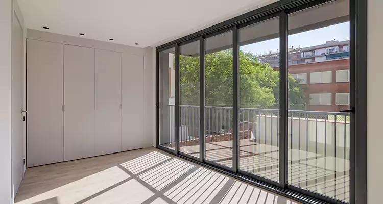 Fix Sliding Screen Door Track in St. Cloud, FL